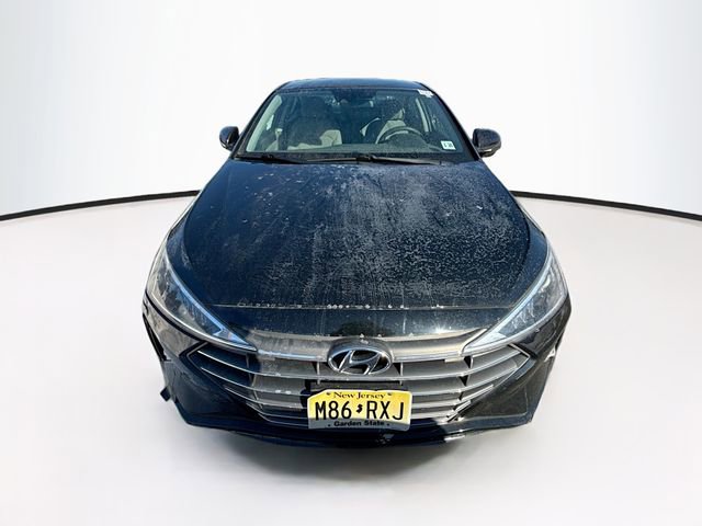 Used 2020 Hyundai Elantra SE image 2