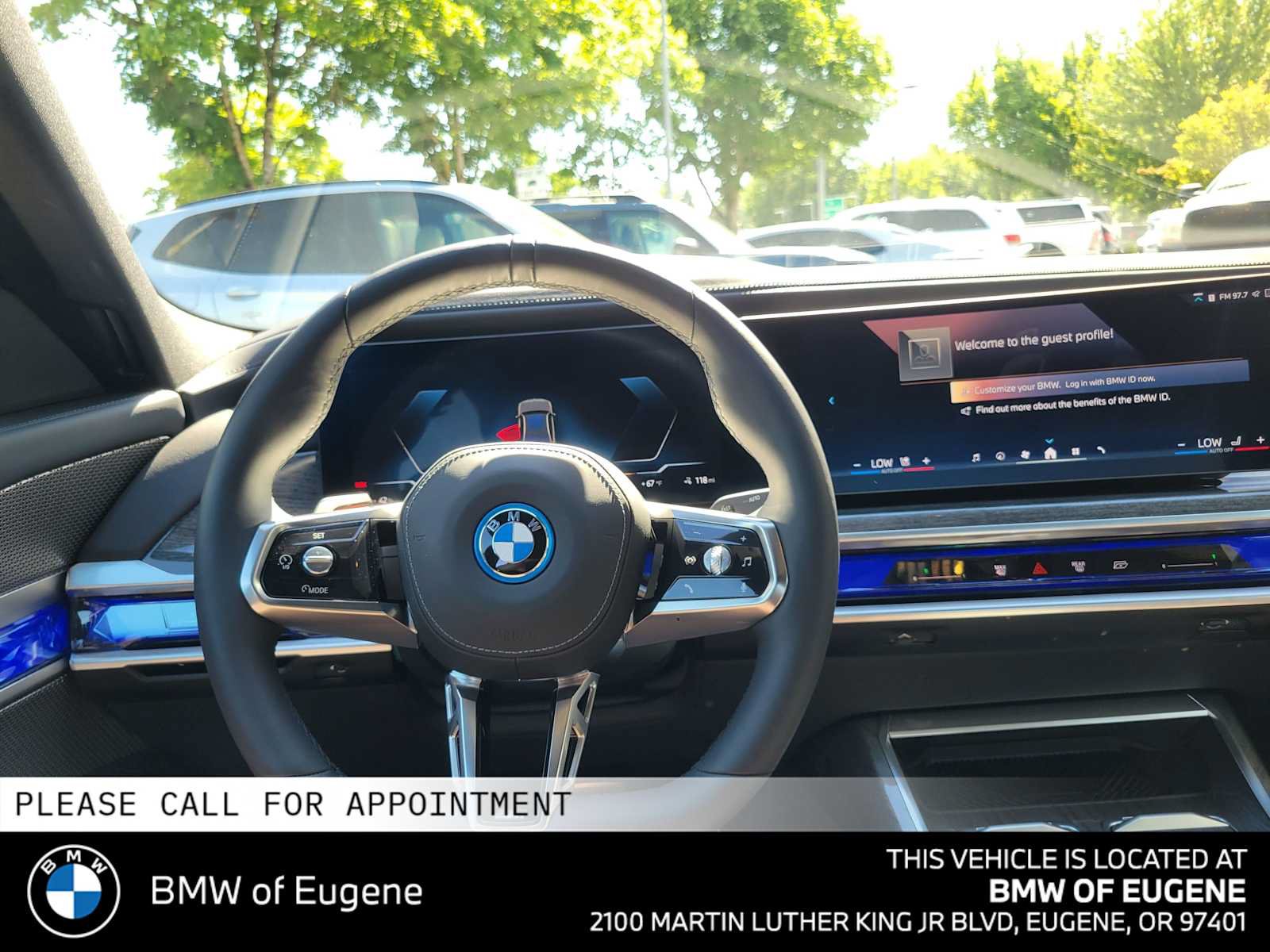 Used 2025 BMW i7 eDrive50 w/ M Sport Package RWD image 22