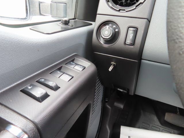 Used 2014 Ford F250 XL w/ Power Equipment Group image 30