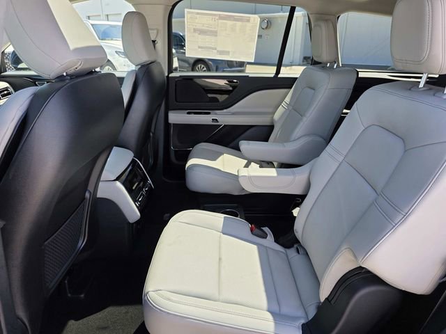 New 2026 Lincoln Aviator 2WD image 7