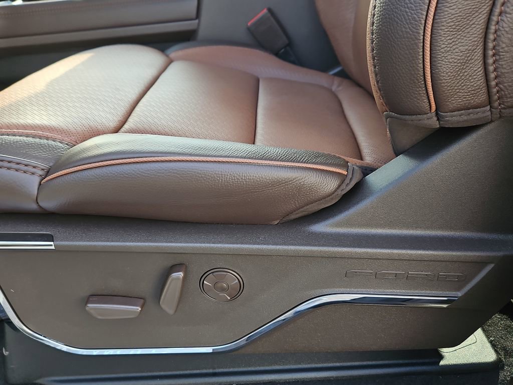 New 2026 Ford F350 King Ranch w/ Chrome Package image 23