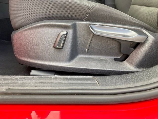 Used 2017 Volkswagen Golf S AWD/4WD image 13