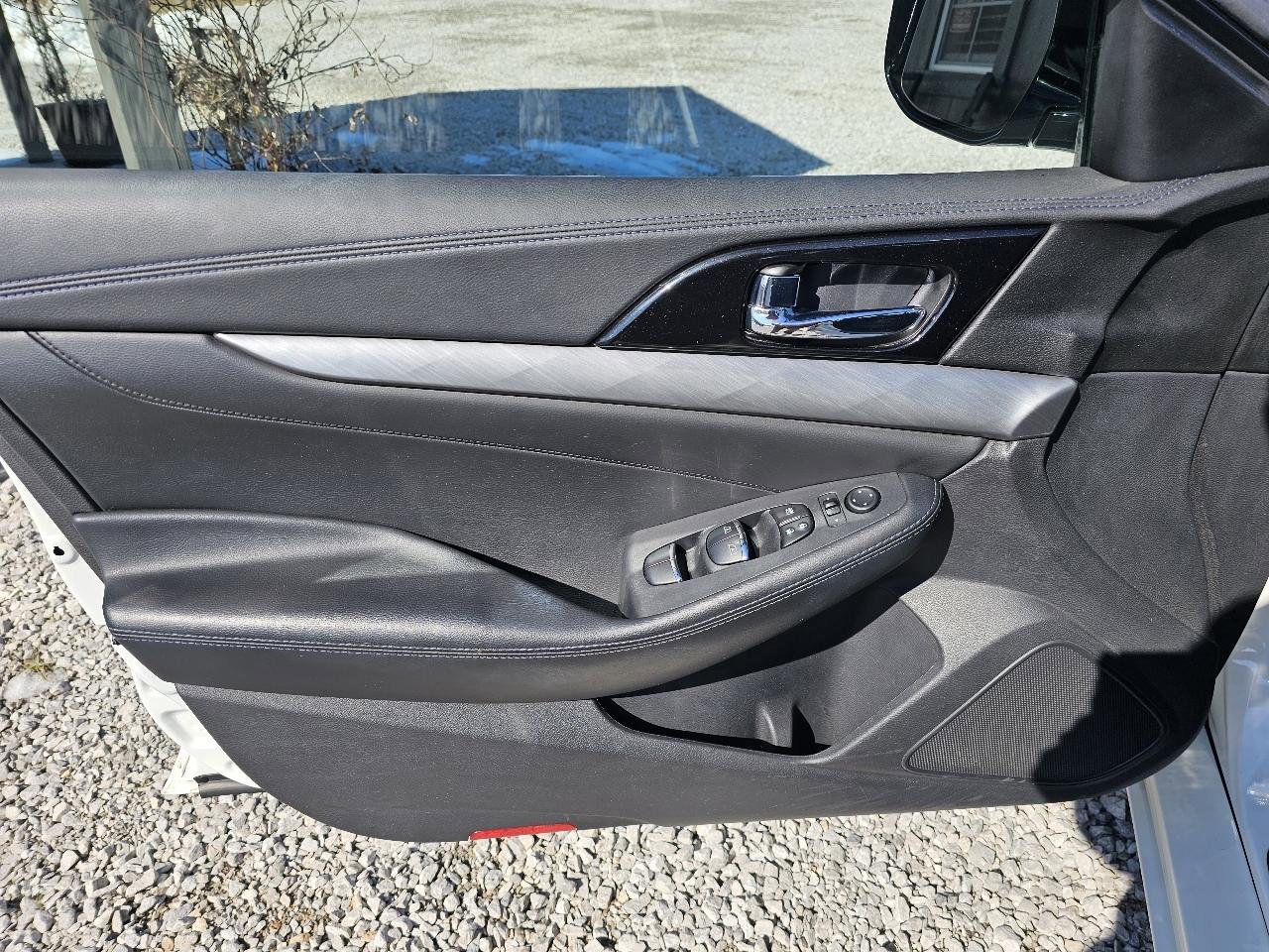 Used 2017 Nissan Maxima 3.5 S image 16