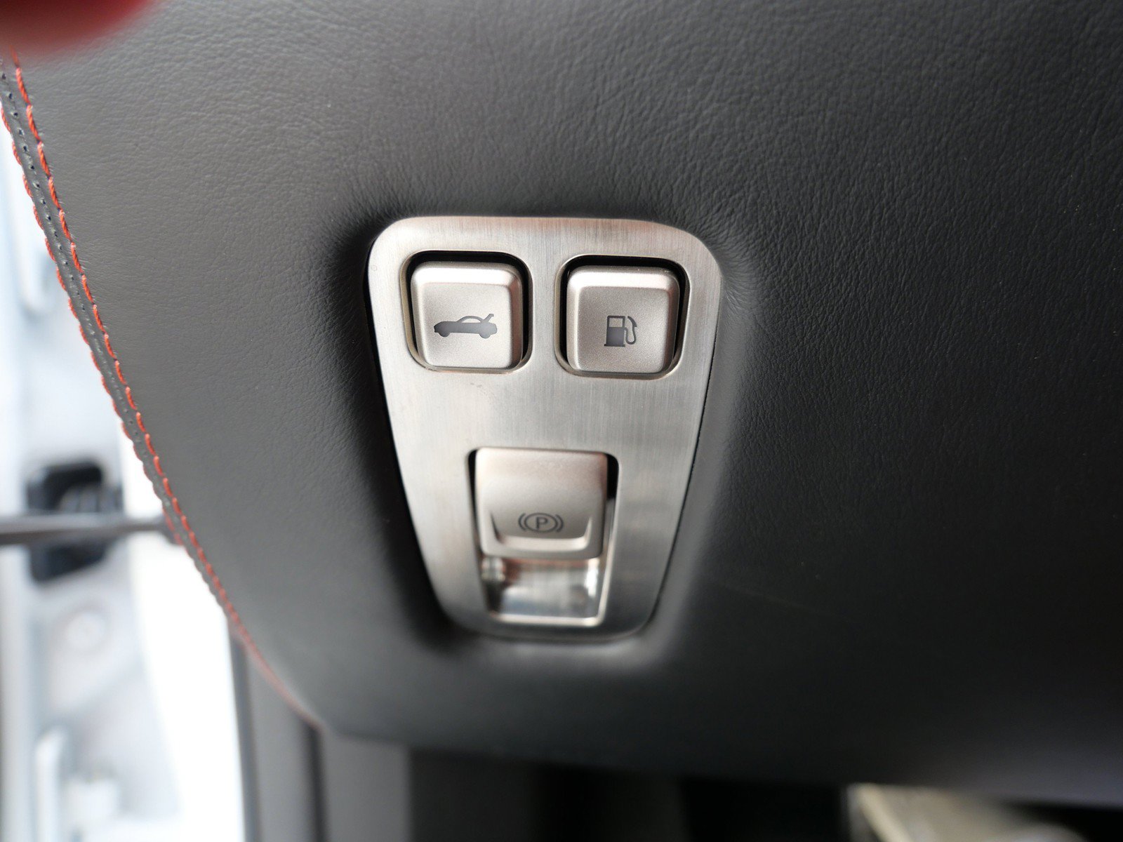 Used 2025 Karma Revero Luxury RWD image 30
