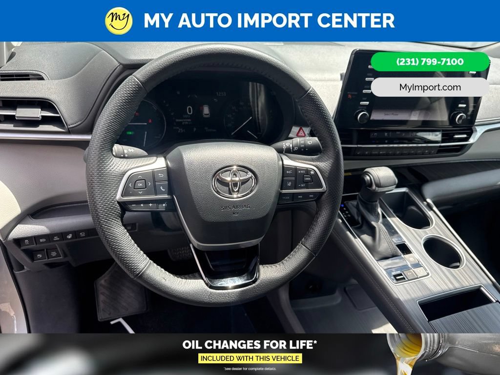 Used 2022 Toyota Sienna Limited AWD/4WD image 9