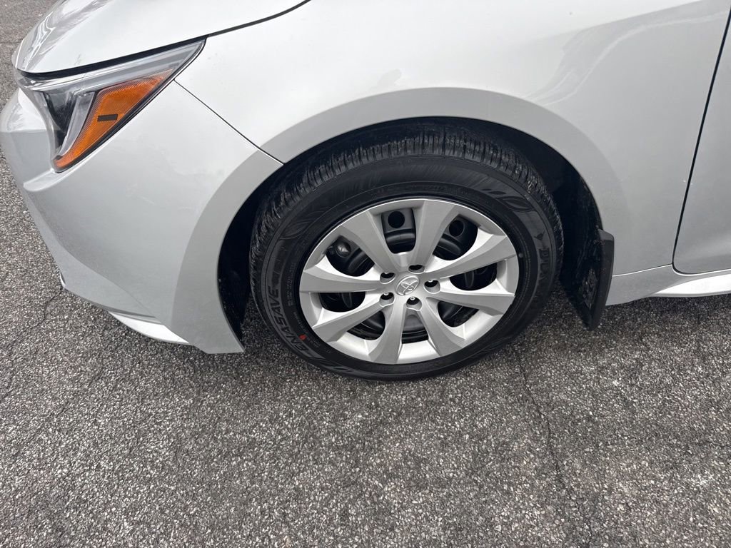 Used 2026 Toyota Corolla LE image 10