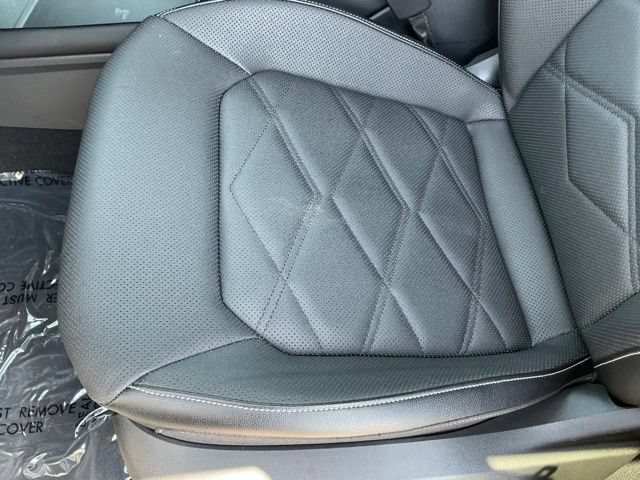 Used 2024 Volkswagen Atlas SE AWD/4WD image 15