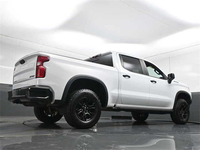 Used 2022 Chevrolet Silverado 1500 ZR2 image 32
