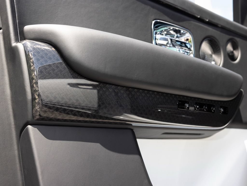 New 2027 Rolls-Royce Cullinan Black Badge AWD/4WD image 25