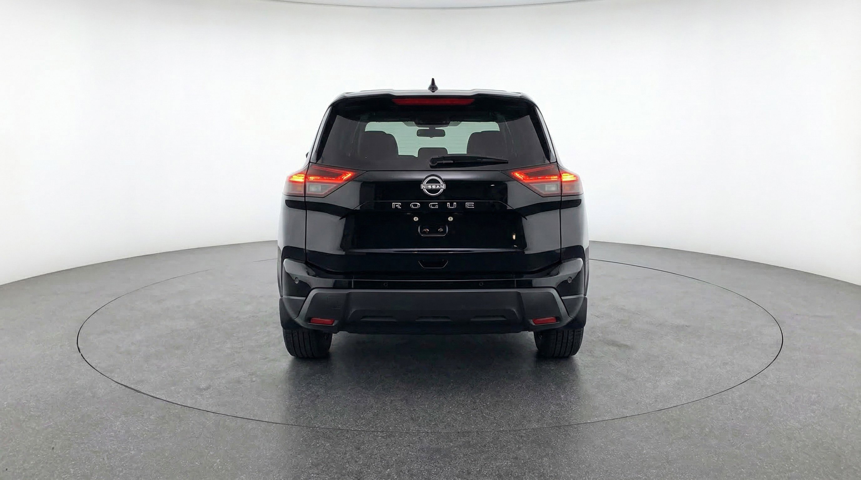 Used 2025 Nissan Rogue SV AWD/4WD image 7