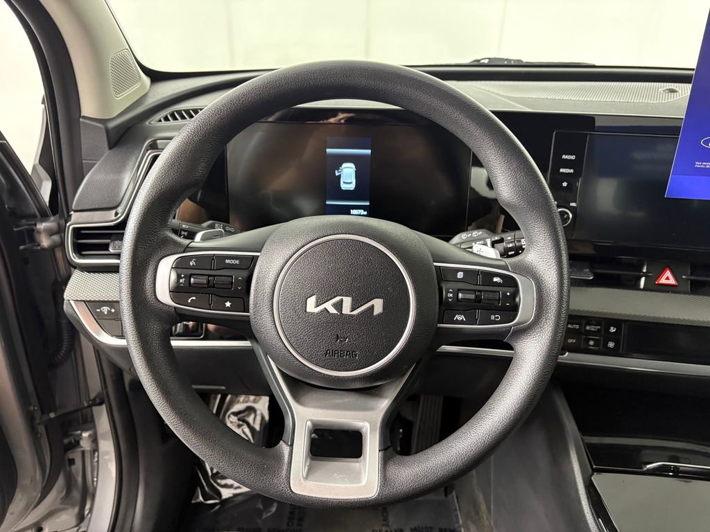 Used 2023 Kia Sportage LX AWD/4WD image 15