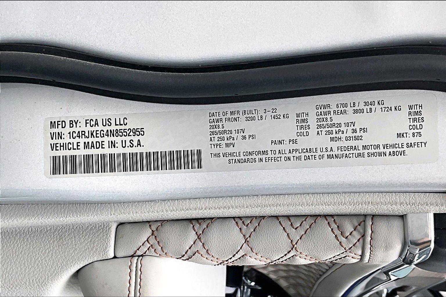 Used 2022 Jeep Grand Cherokee L Summit w/ Advanced Protech Group IV image 37