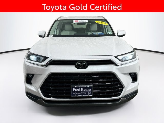 Certified 2024 Toyota Grand Highlander AWD image 2