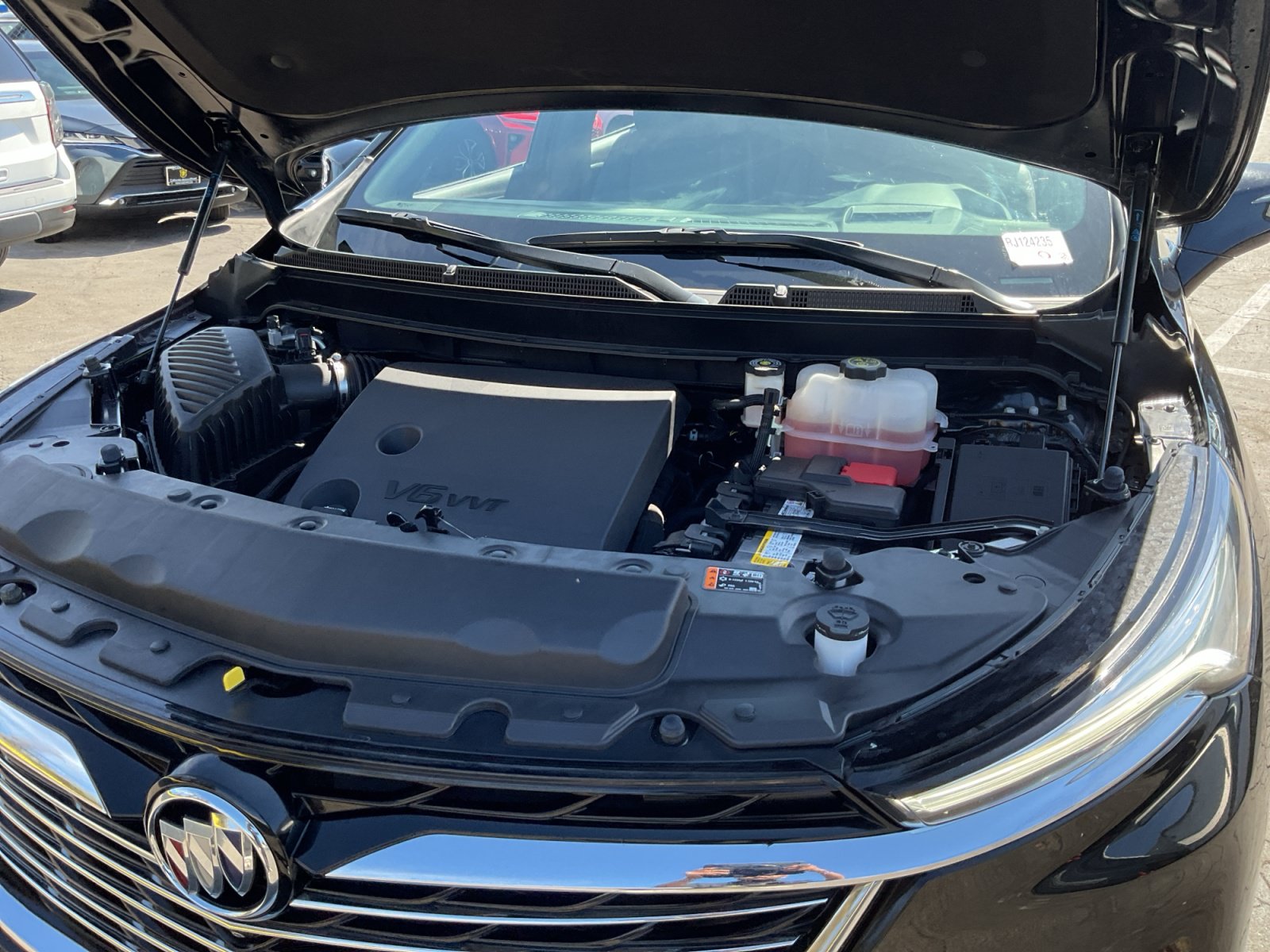Used 2024 Buick Enclave Premium AWD/4WD image 23