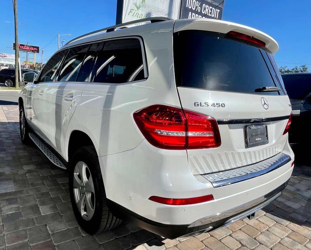 Used 2017 Mercedes-Benz GLS 450 4MATIC image 7