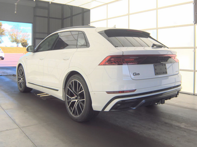Used 2023 Audi Q8 Prestige AWD/4WD image 3