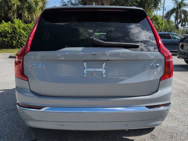 Certified 2025 Volvo XC90 T8 Core w/ Protection Package image 12