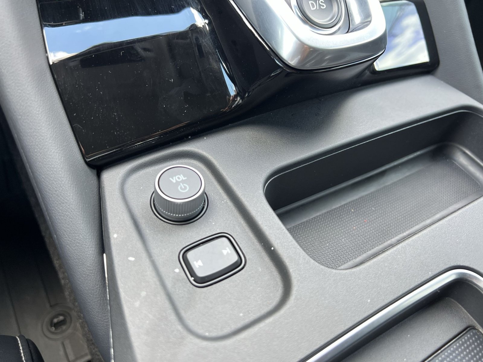 Certified 2025 Acura MDX SH-AWD w/ Technology Package image 15
