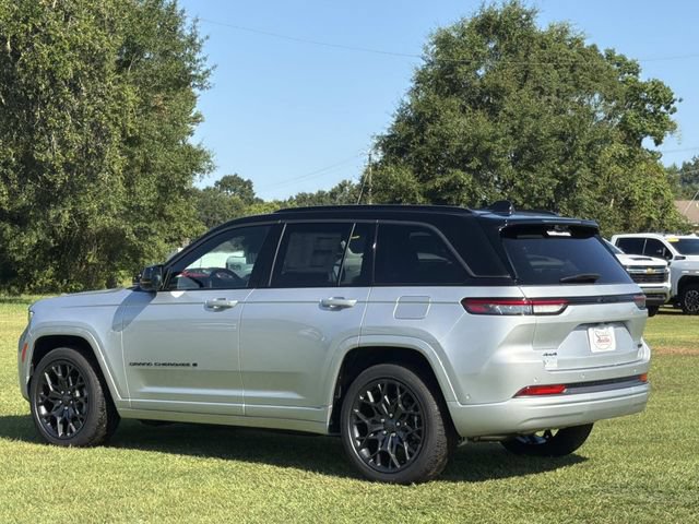 New 2026 Jeep Grand Cherokee Summit w/ Obsidian Package AWD/4WD image 14