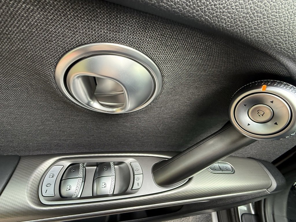 Used 2024 Genesis GV60 RWD image 29