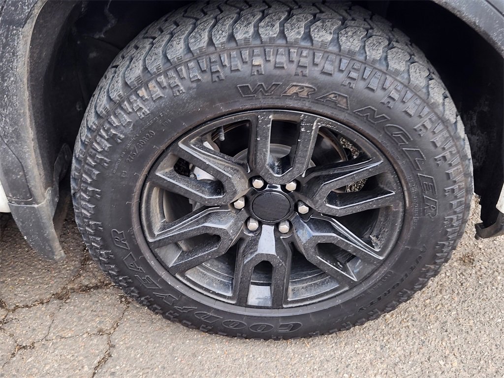 Used 2023 GMC Sierra 1500 Elevation w/ LPO, Elevation Black Package image 16