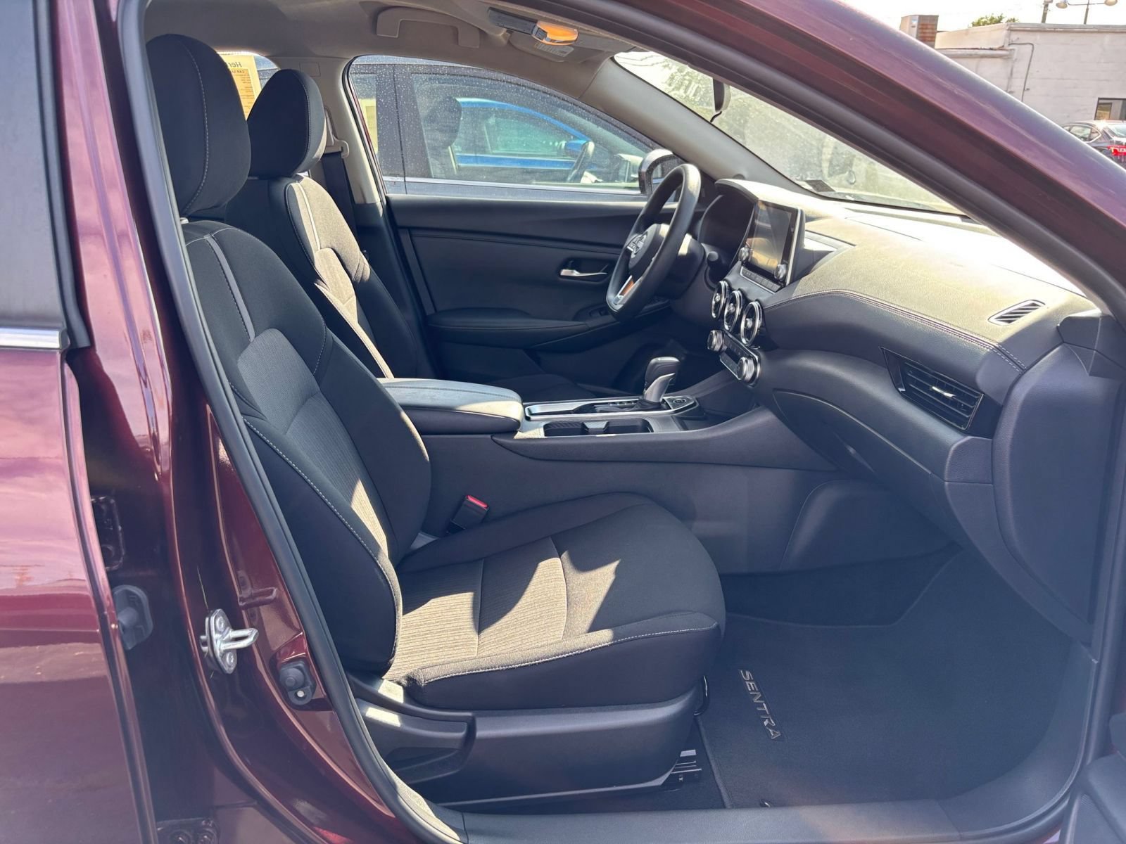 Used 2025 Nissan Sentra SV FWD image 20