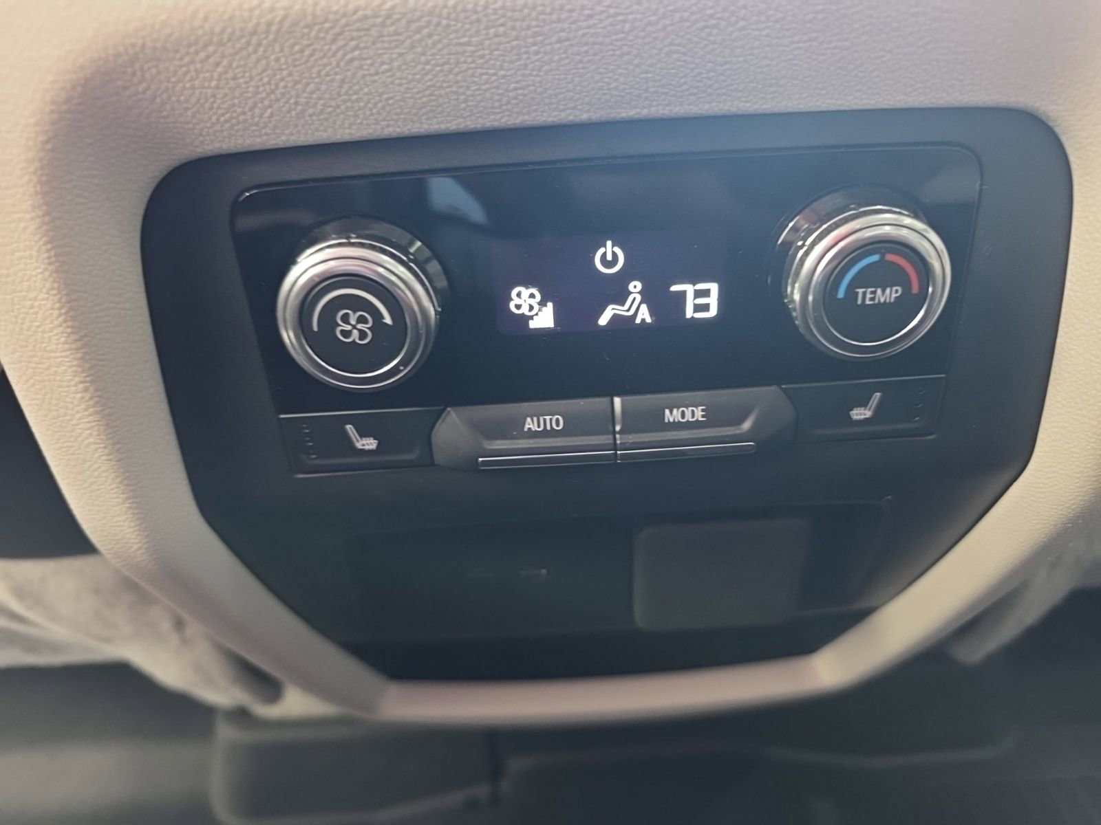 Used 2024 GMC Acadia Denali w/ Super Cruise Package image 26