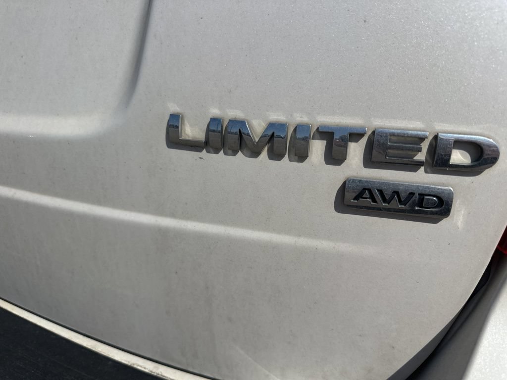 Used 2013 Ford Edge Limited AWD/4WD image 10