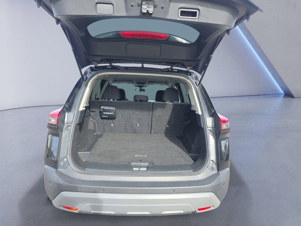 Used 2023 Nissan Rogue SV FWD image 19
