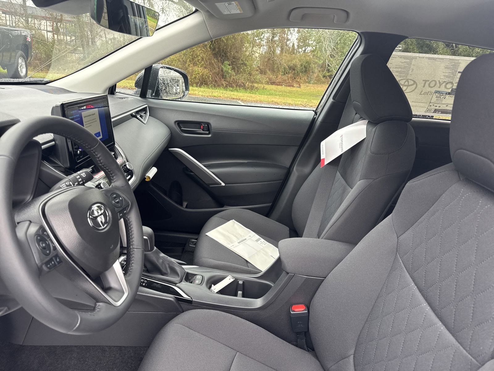 New 2025 Toyota Corolla Cross LE FWD image 13