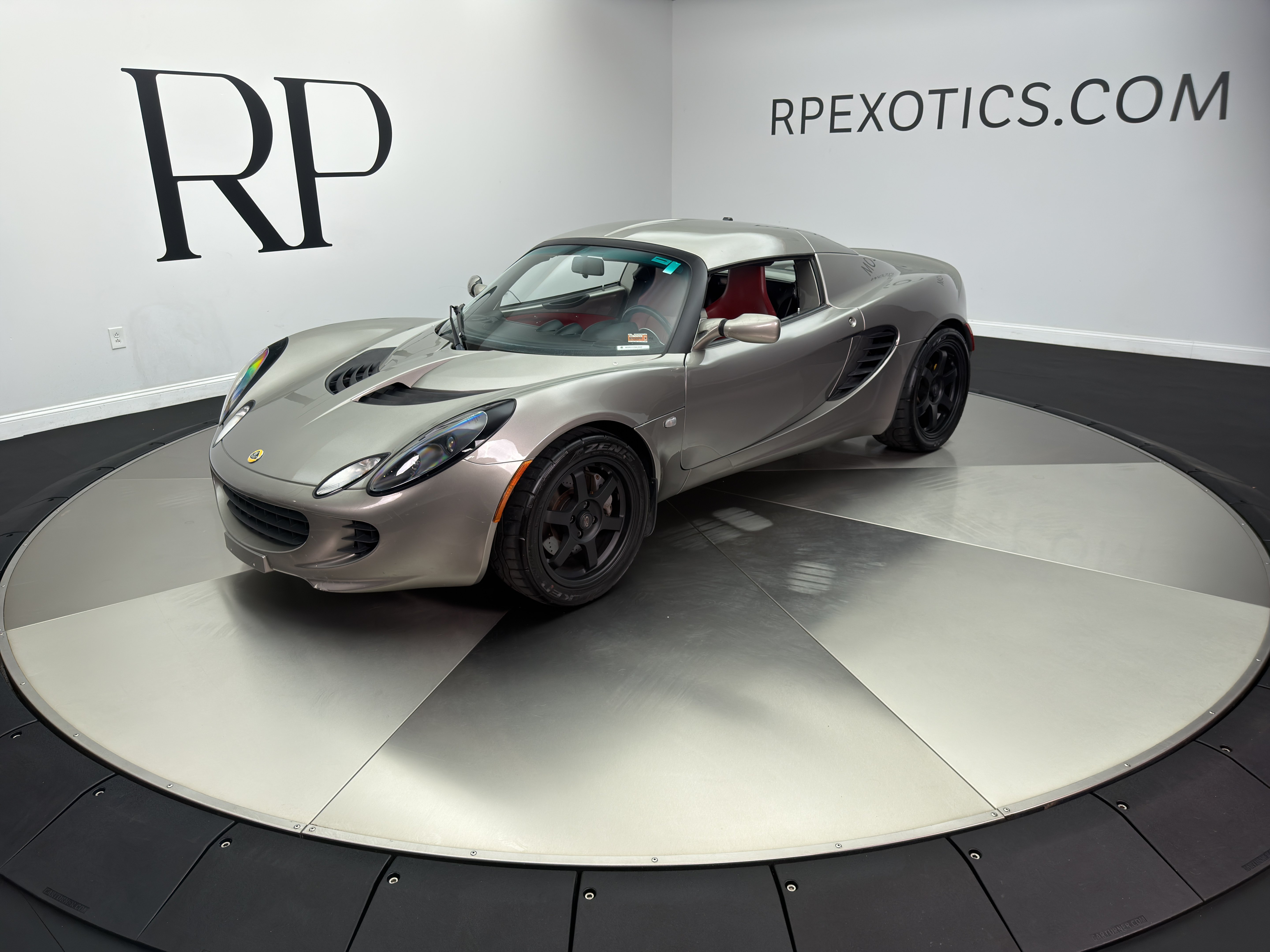 Used 2005 Lotus Elise RWD image 10
