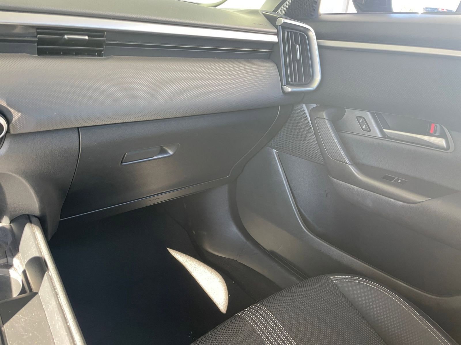 Used 2025 MAZDA CX-50 AWD 2.5 S w/ Select Package image 33