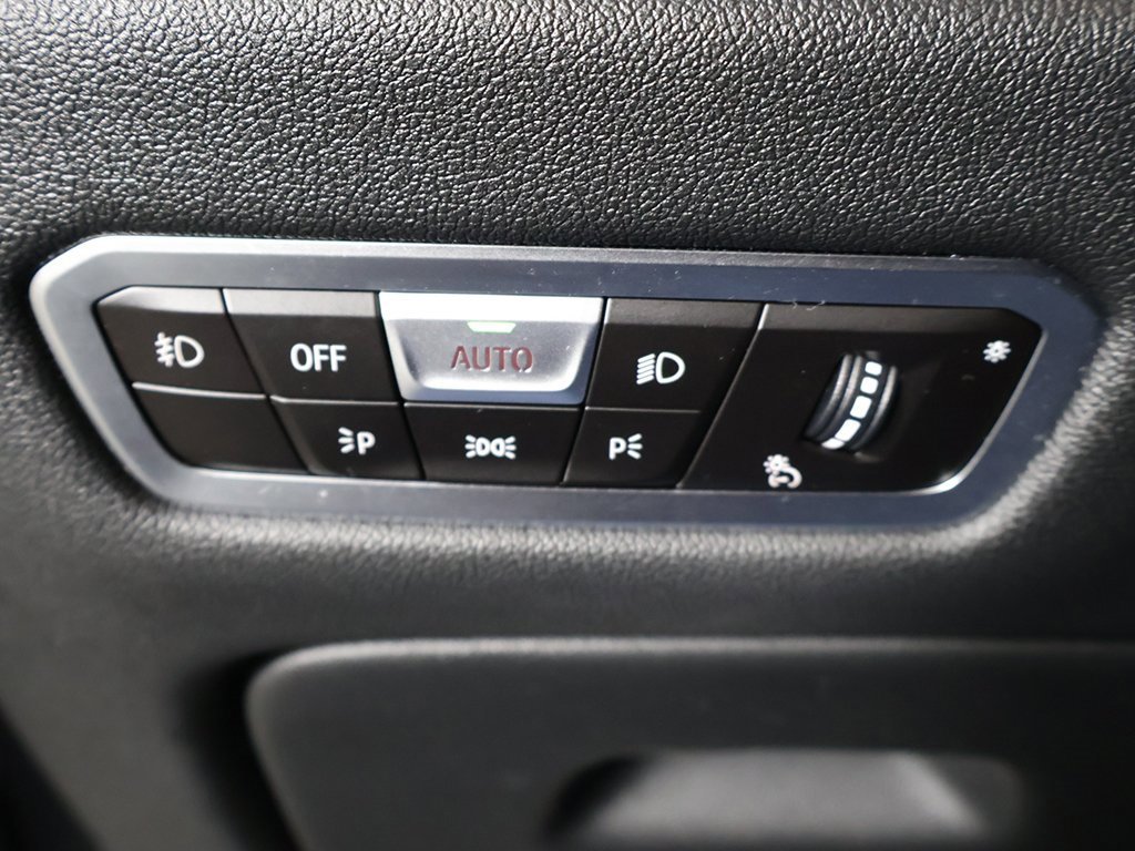 Used 2022 BMW X7 M50i image 42