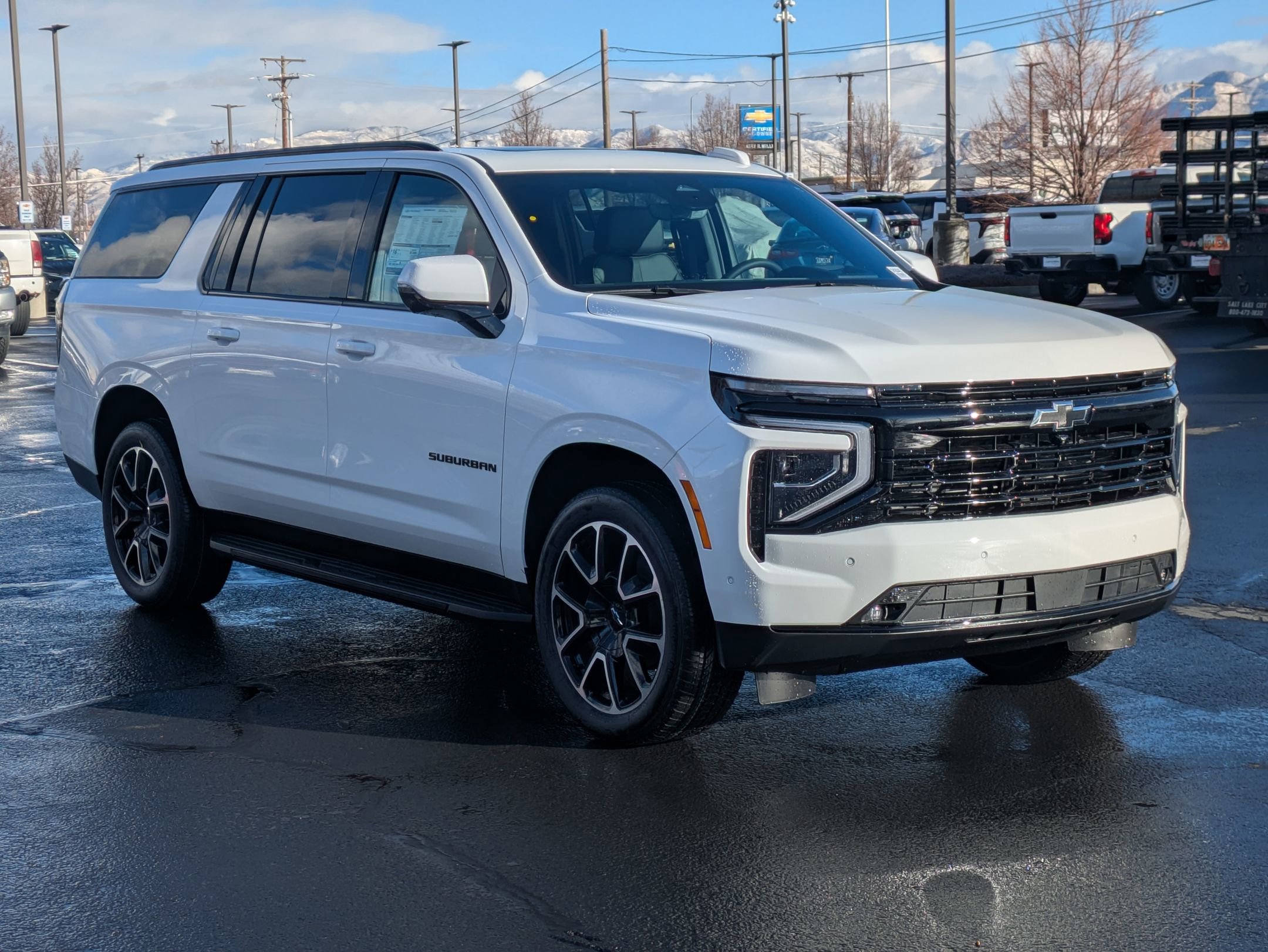 New 2026 Chevrolet Suburban RST w/ Advanced Technology Package AWD/4WD image 7