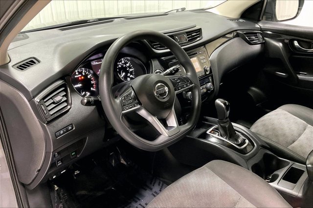 Used 2018 Nissan Rogue Sport SV image 14
