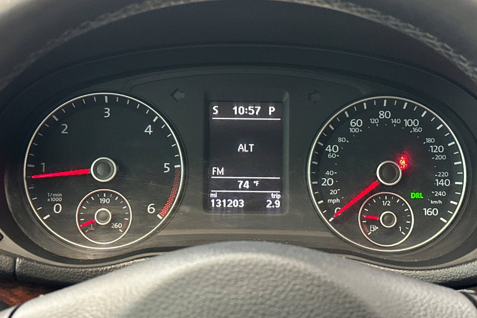 Used 2013 Volkswagen Passat TDI SEL Premium image 21