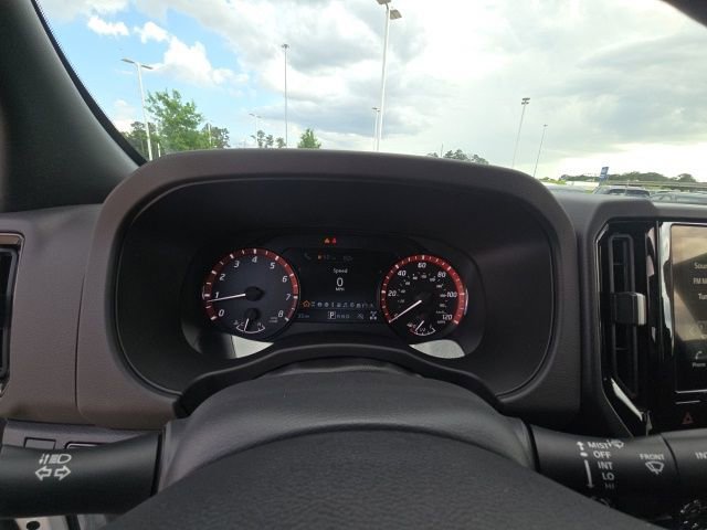 New 2025 Nissan Frontier PRO-4X image 15