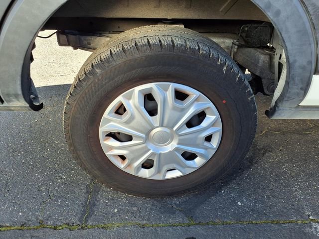 Certified 2022 Ford E-Transit Medium Roof image 10
