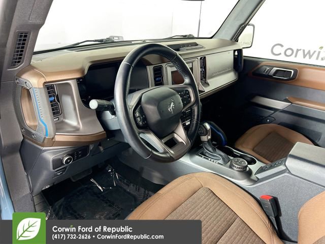 Used 2023 Ford Bronco Outer Banks AWD/4WD image 3