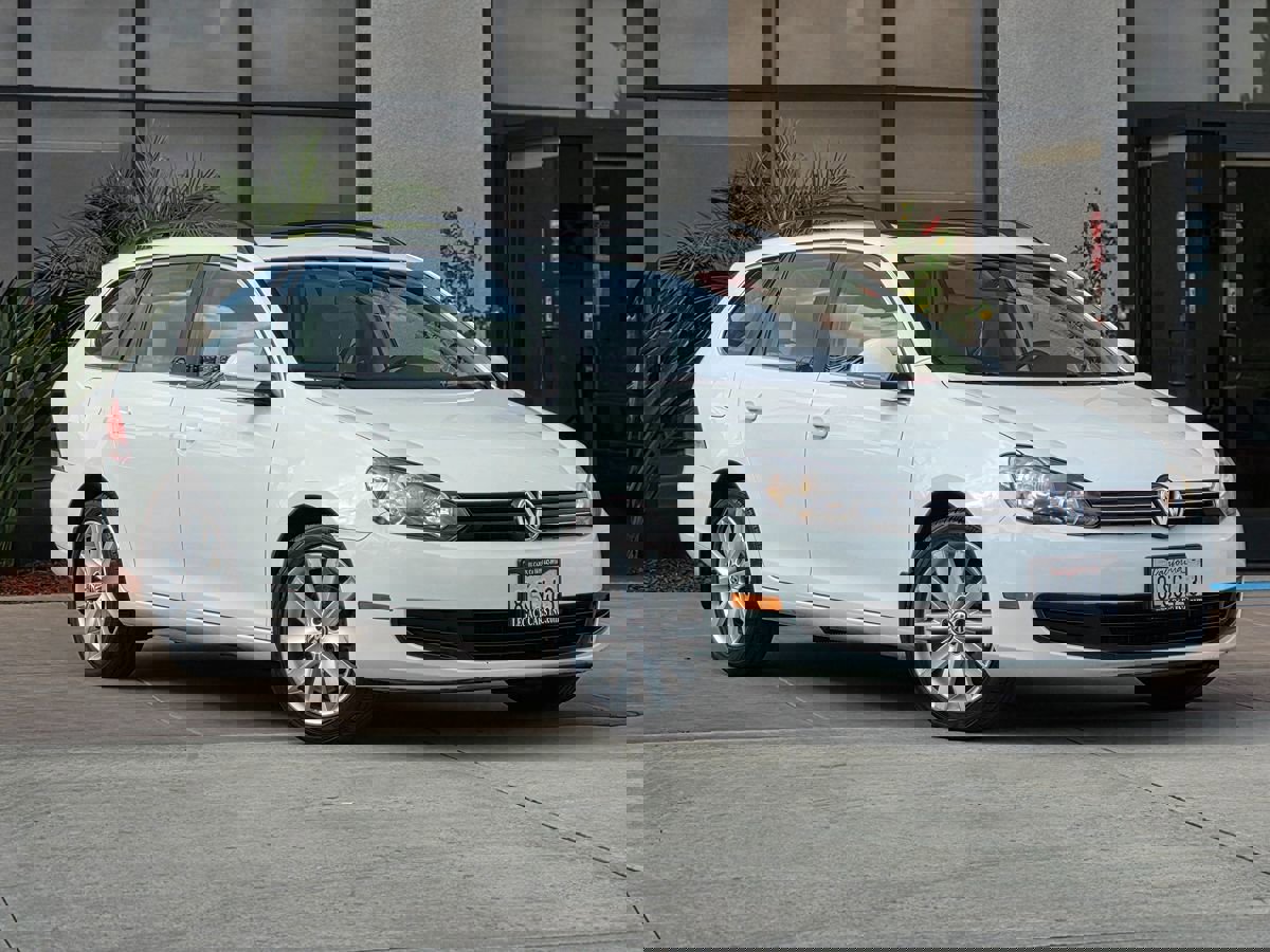 Used 2012 Volkswagen Jetta TDI image 3