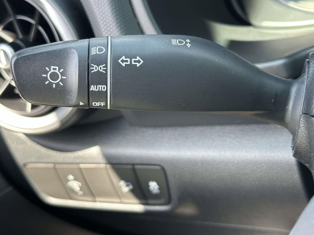 Certified 2023 Hyundai Kona SEL AWD/4WD image 29