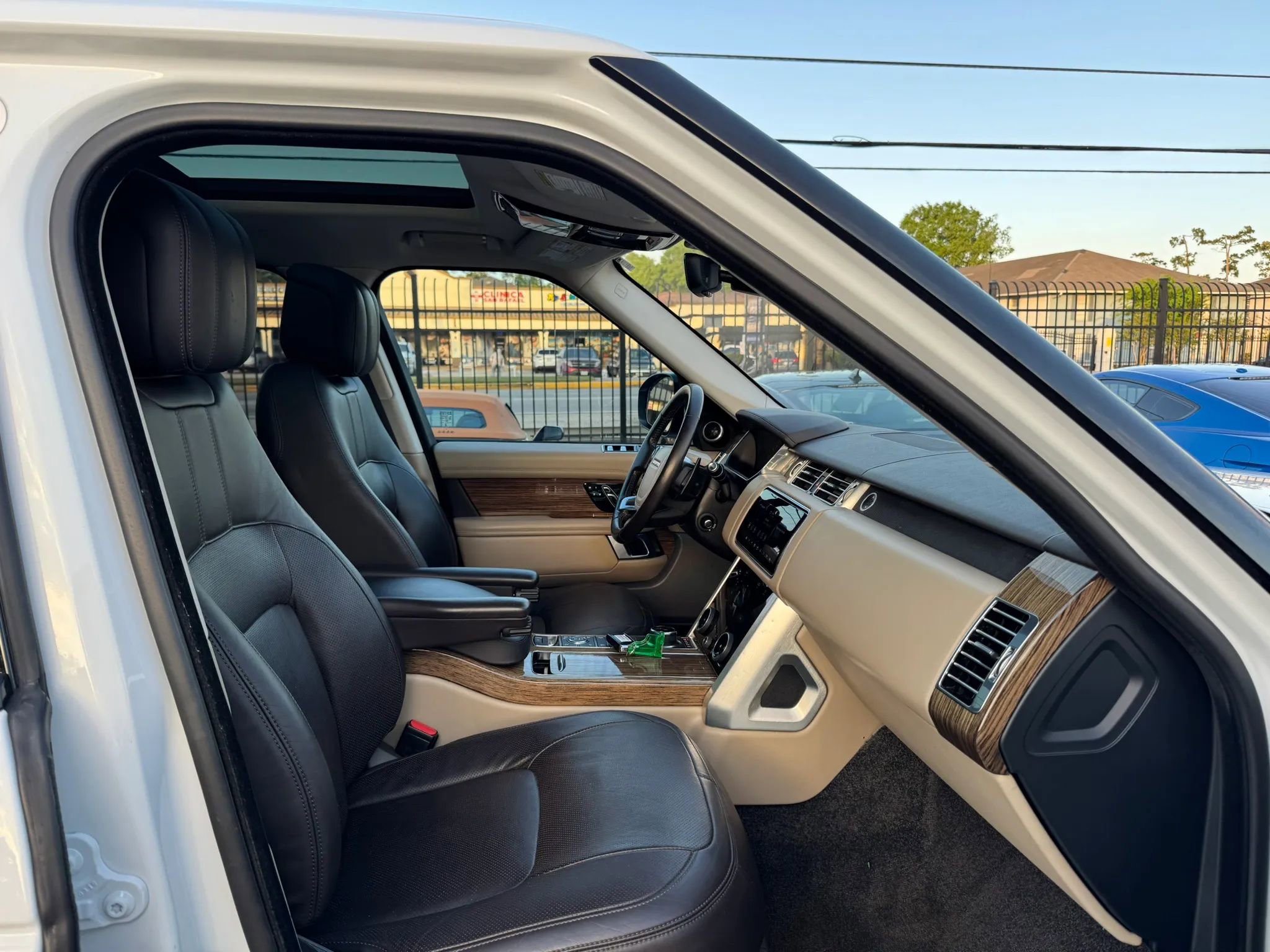 Used 2019 Land Rover Range Rover HSE AWD/4WD image 20