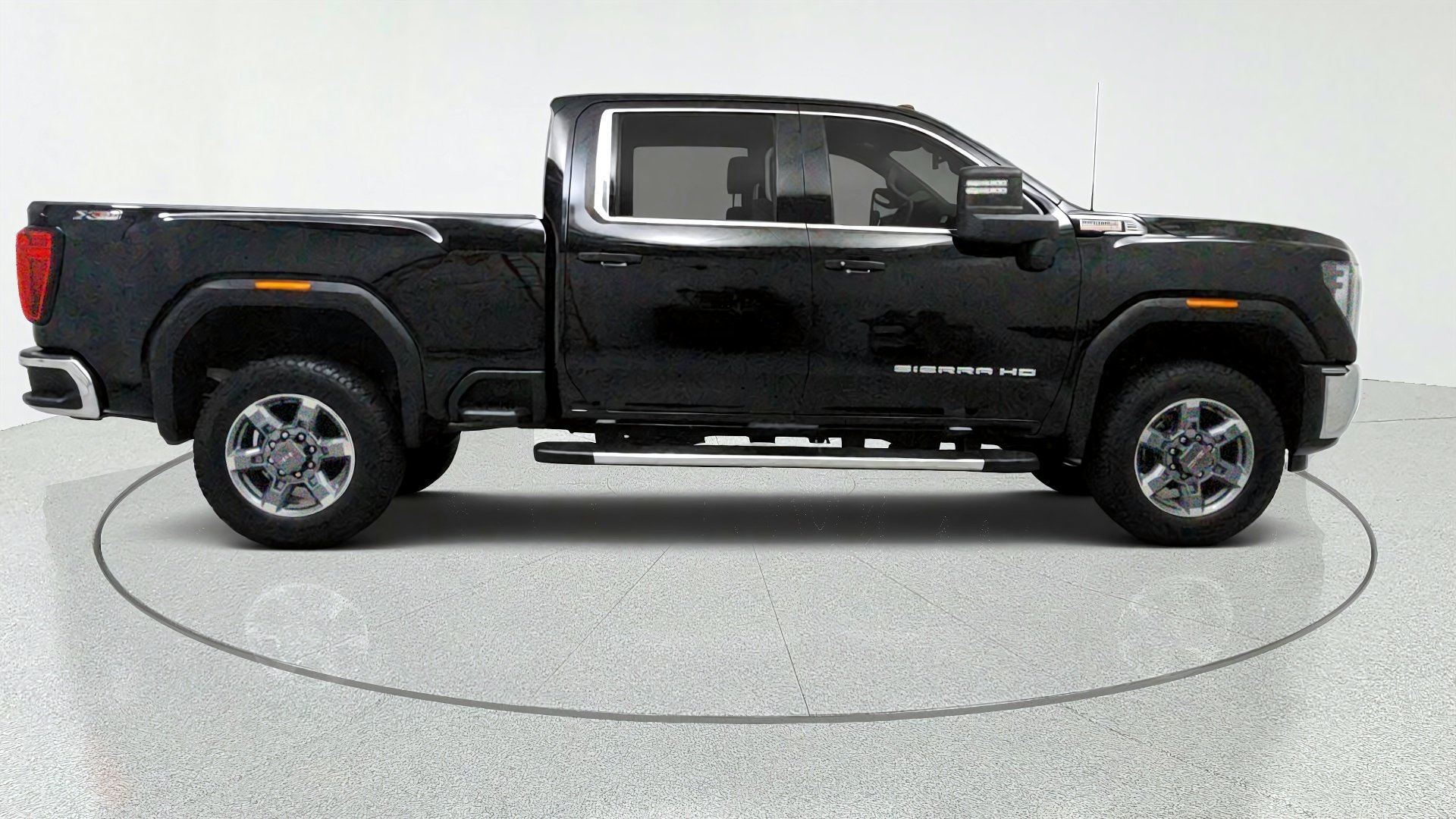 Used 2025 GMC Sierra 2500 SLE w/ SLE Value Package; AWD/4WD image 6