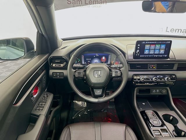 Used 2025 Honda Pilot Black Edition image 24