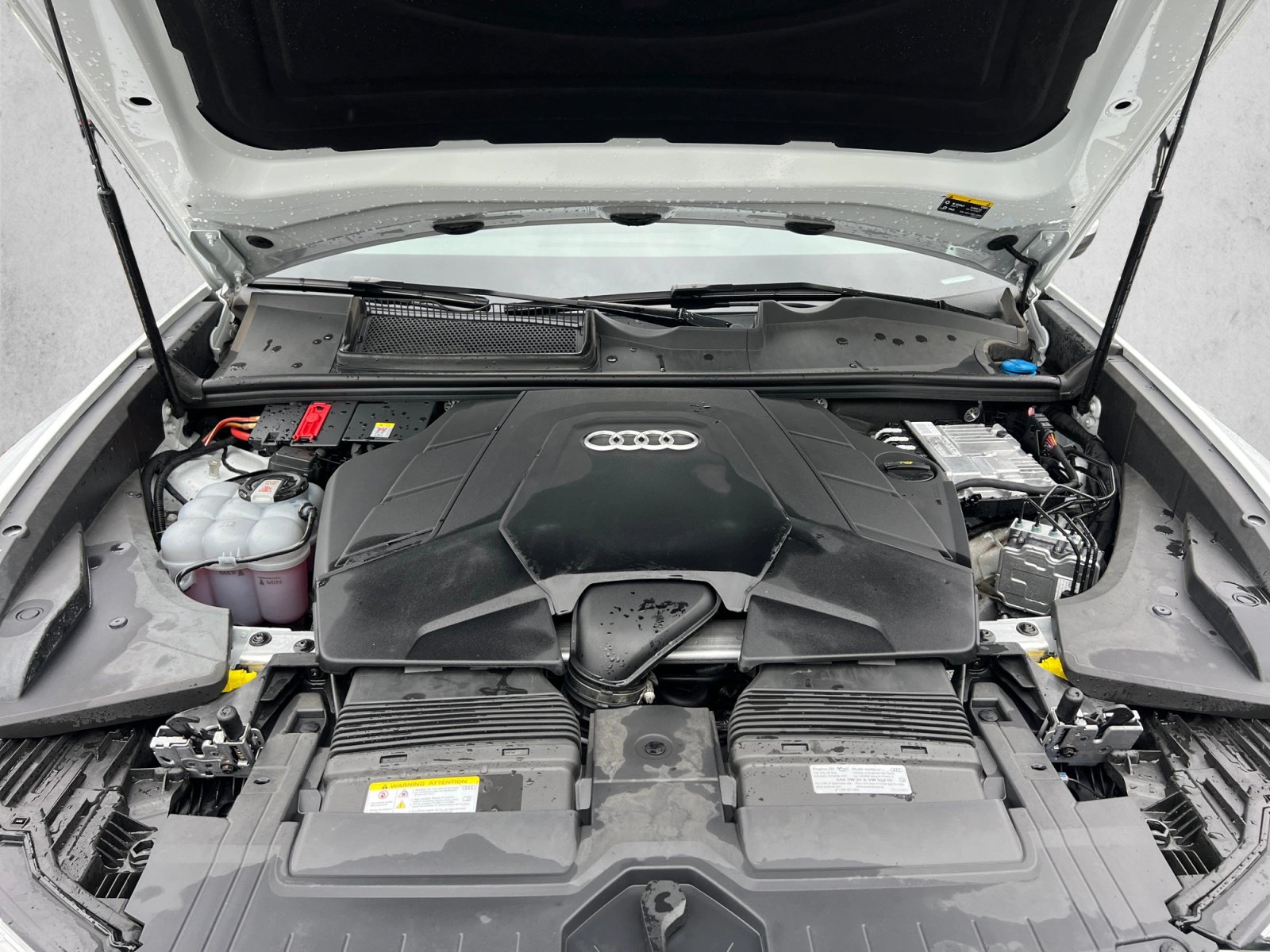 Used 2023 Audi Q8 Premium w/ Convenience Package AWD/4WD image 29
