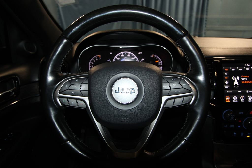 Used 2020 Jeep Grand Cherokee Overland image 12