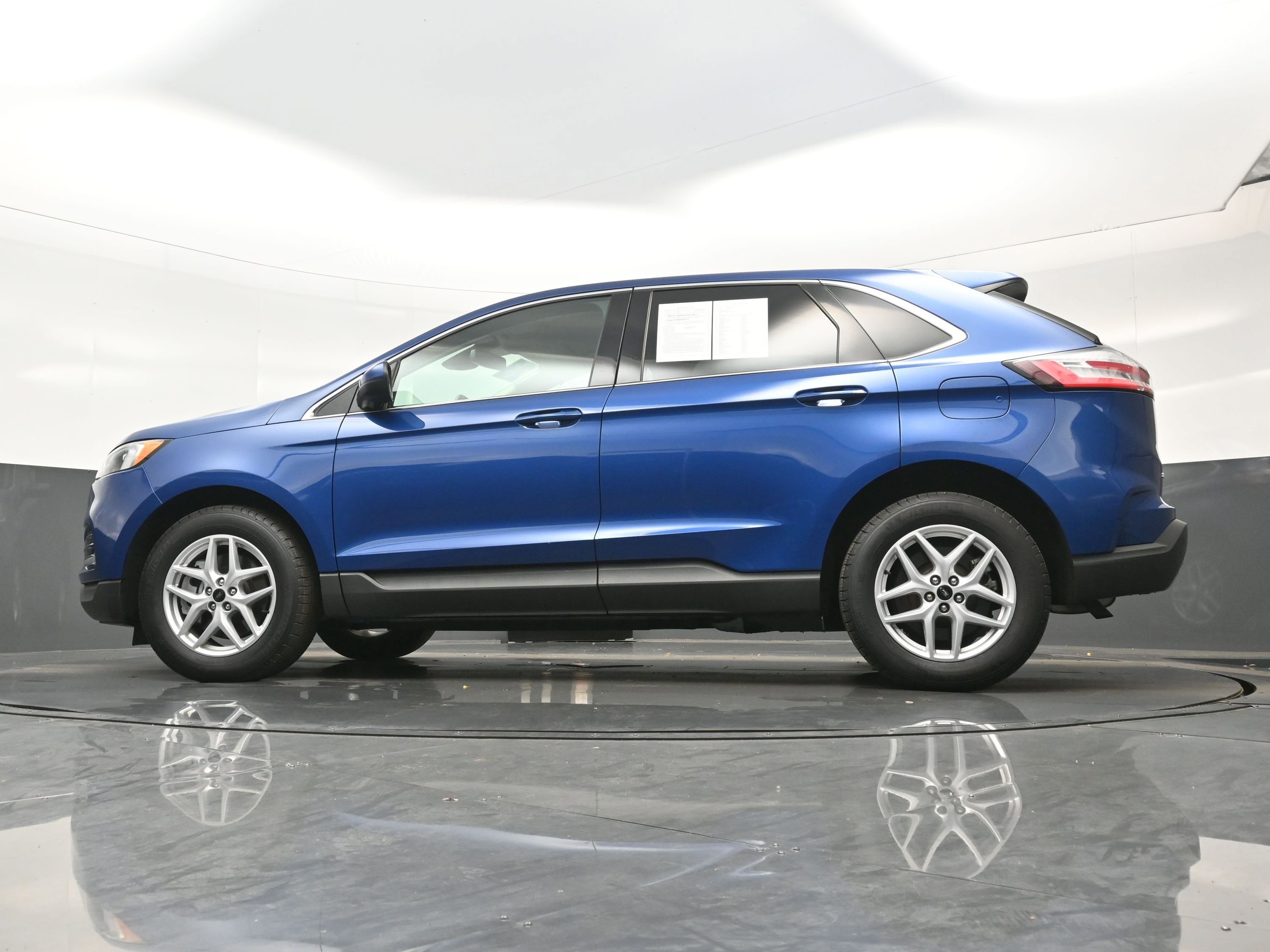 Used 2023 Ford Edge SEL w/ Convenience Package image 28