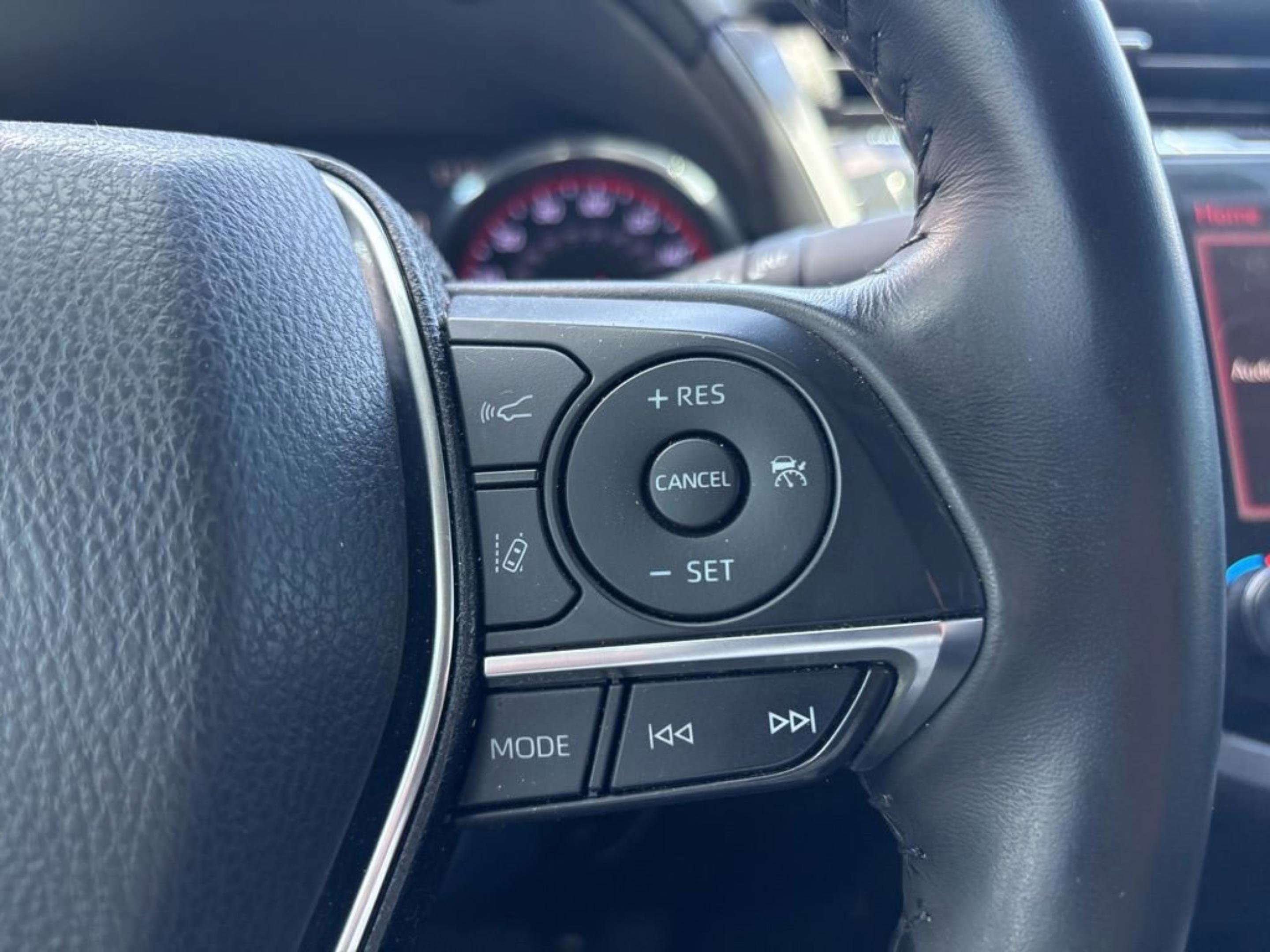 Certified 2020 Toyota Camry XSE FWD image 14