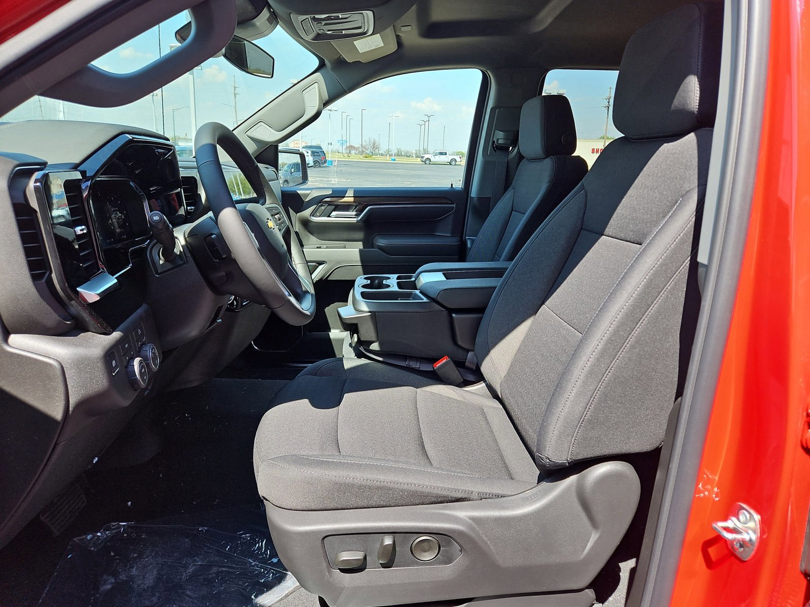New 2026 Chevrolet Silverado 1500 LT w/ LPO, Liner Protection Package AWD/4WD image 7