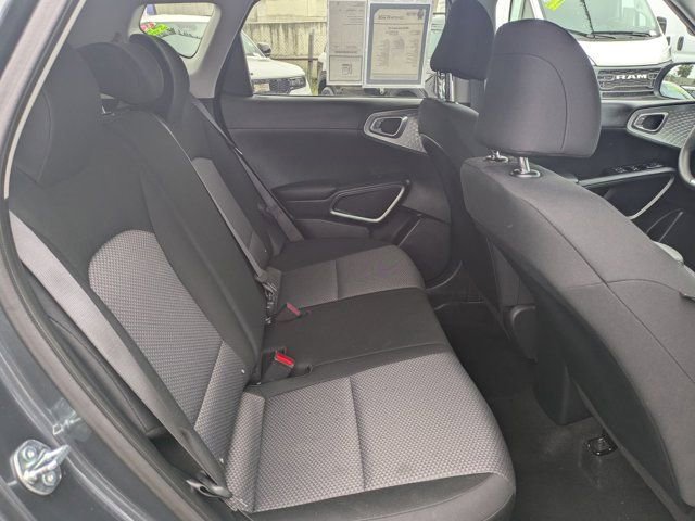 Used 2025 Kia Soul LX w/ LX Technology Package image 7